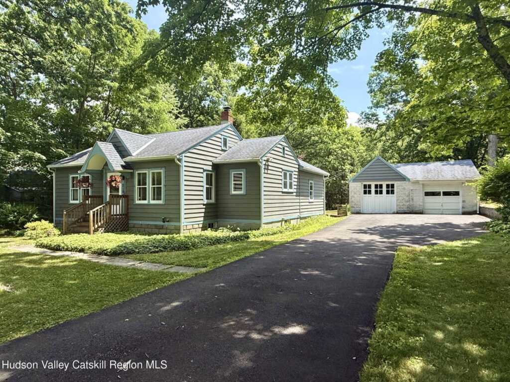 216 Williams Lane, Kingston, NY 12401 - Photo 2 of 18