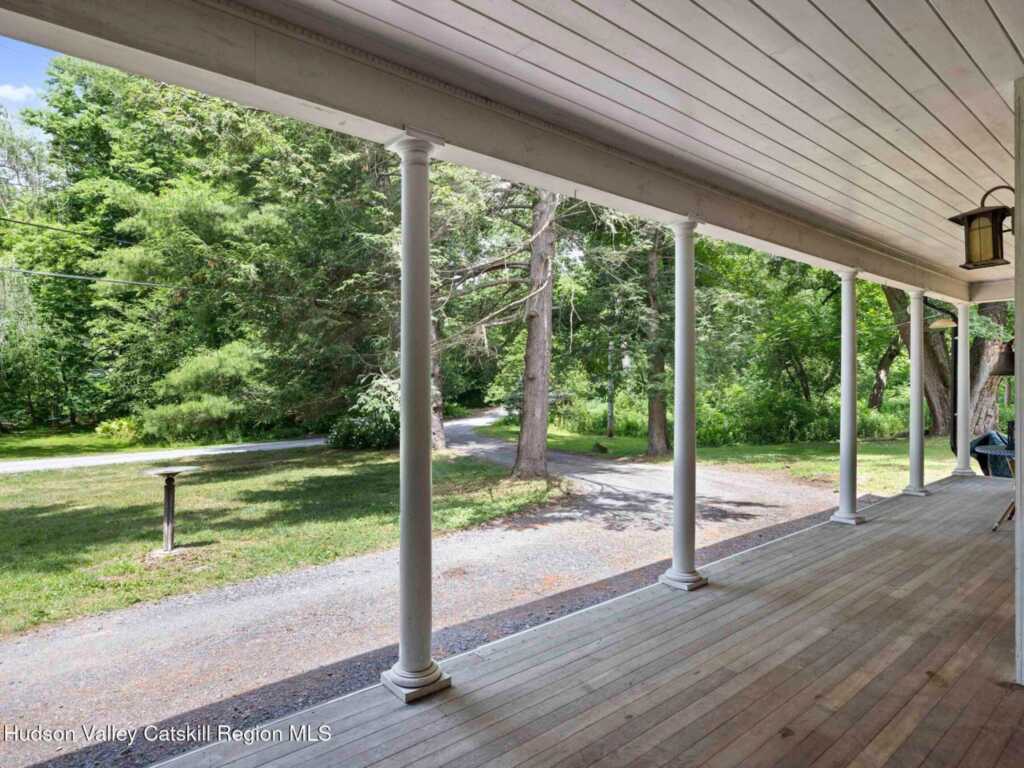 9 Creekside Lane, Rosendale, NY 12472 - Photo 10 of 50
