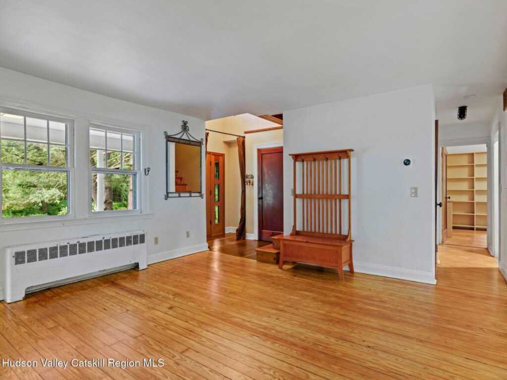 9 Creekside Lane, Rosendale, NY 12472 - Photo 13 of 50