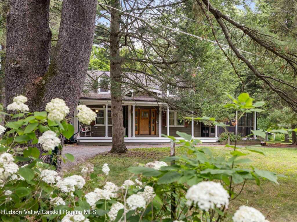 9 Creekside Lane, Rosendale, NY 12472 - Photo 2 of 50