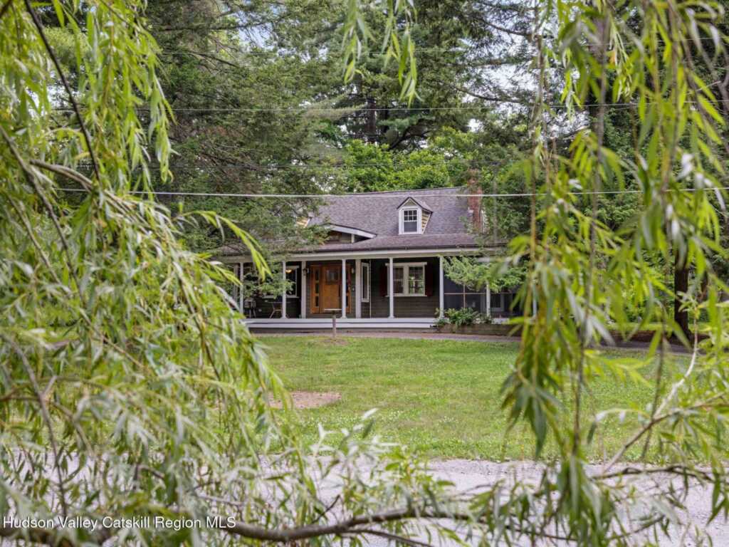 9 Creekside Lane, Rosendale, NY 12472 - Photo 3 of 50