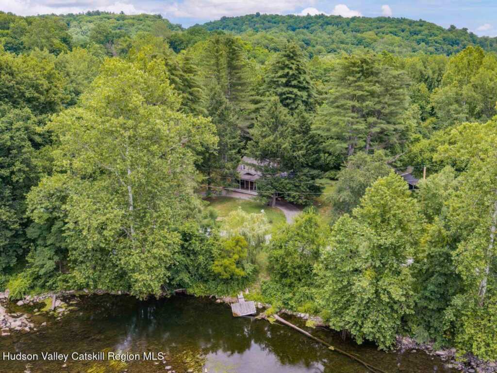 9 Creekside Lane, Rosendale, NY 12472 - Photo 5 of 50