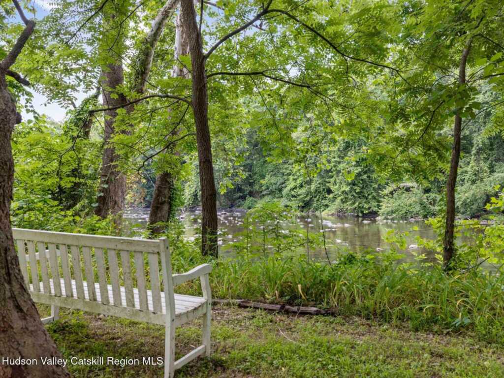 9 Creekside Lane, Rosendale, NY 12472 - Photo 7 of 50