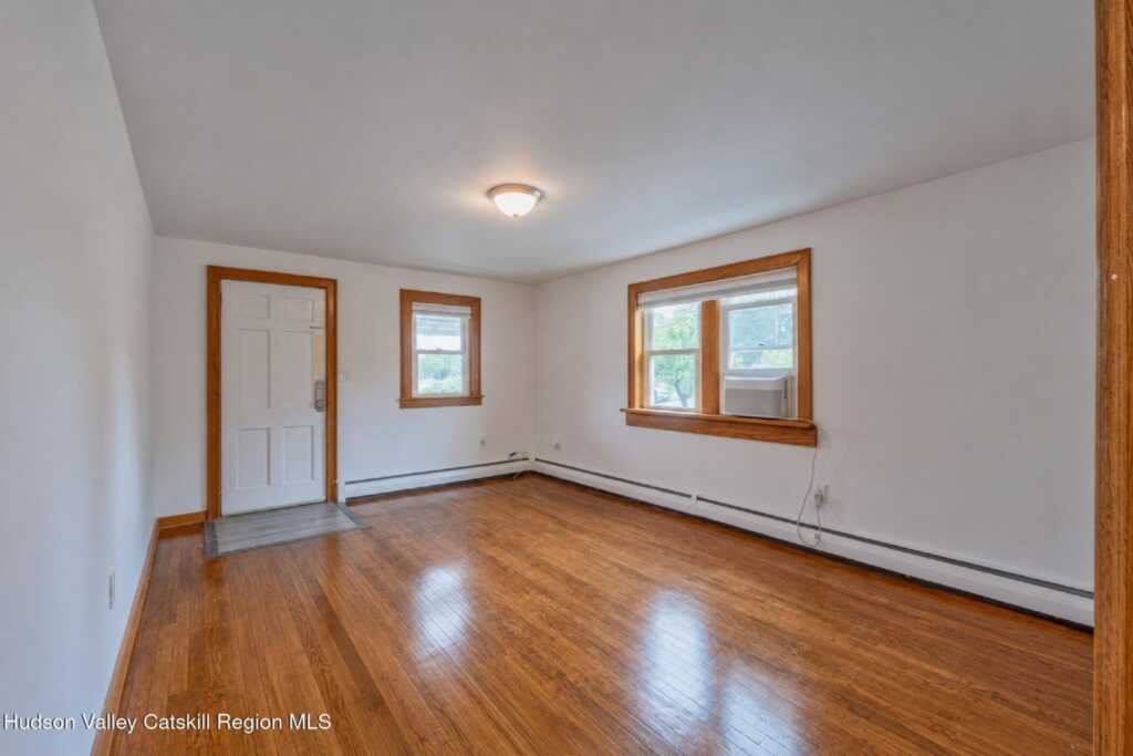 583 Savoy Street, Kingston, NY 12401 - Photo 11 of 36