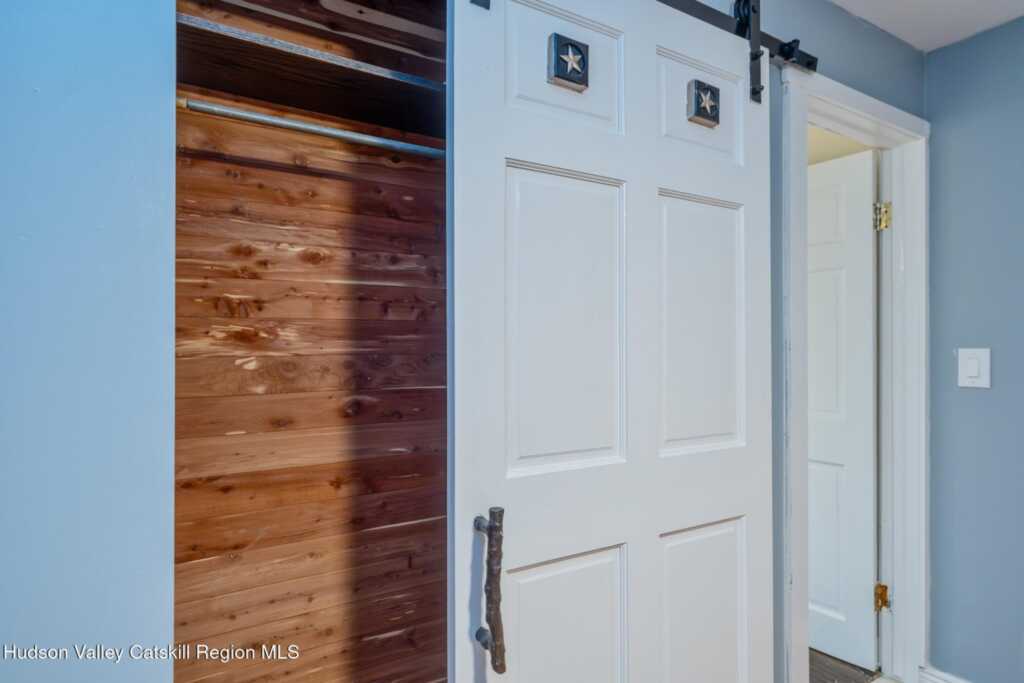 583 Savoy Street, Kingston, NY 12401 - Photo 14 of 36