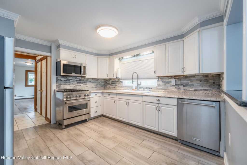 583 Savoy Street, Kingston, NY 12401 - Photo 22 of 36
