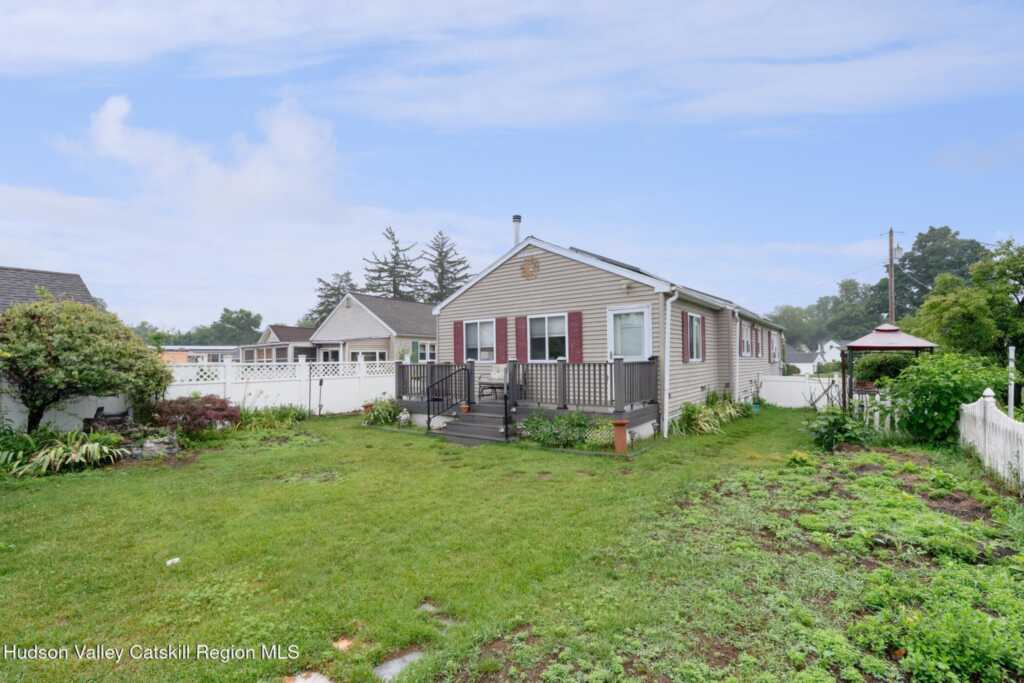 583 Savoy Street, Kingston, NY 12401 - Photo 30 of 36