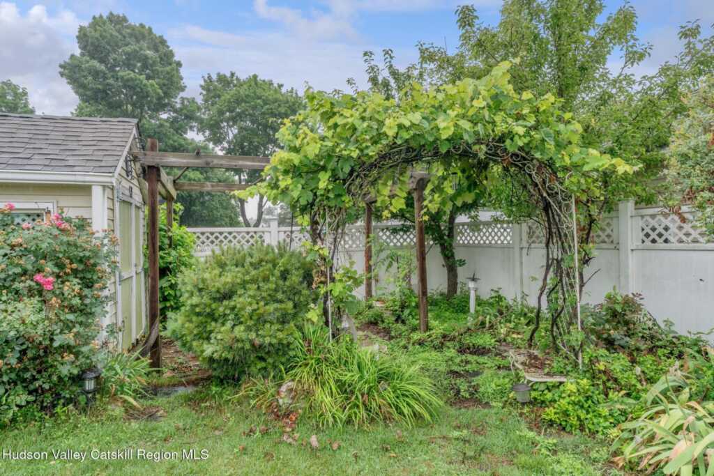583 Savoy Street, Kingston, NY 12401 - Photo 32 of 36