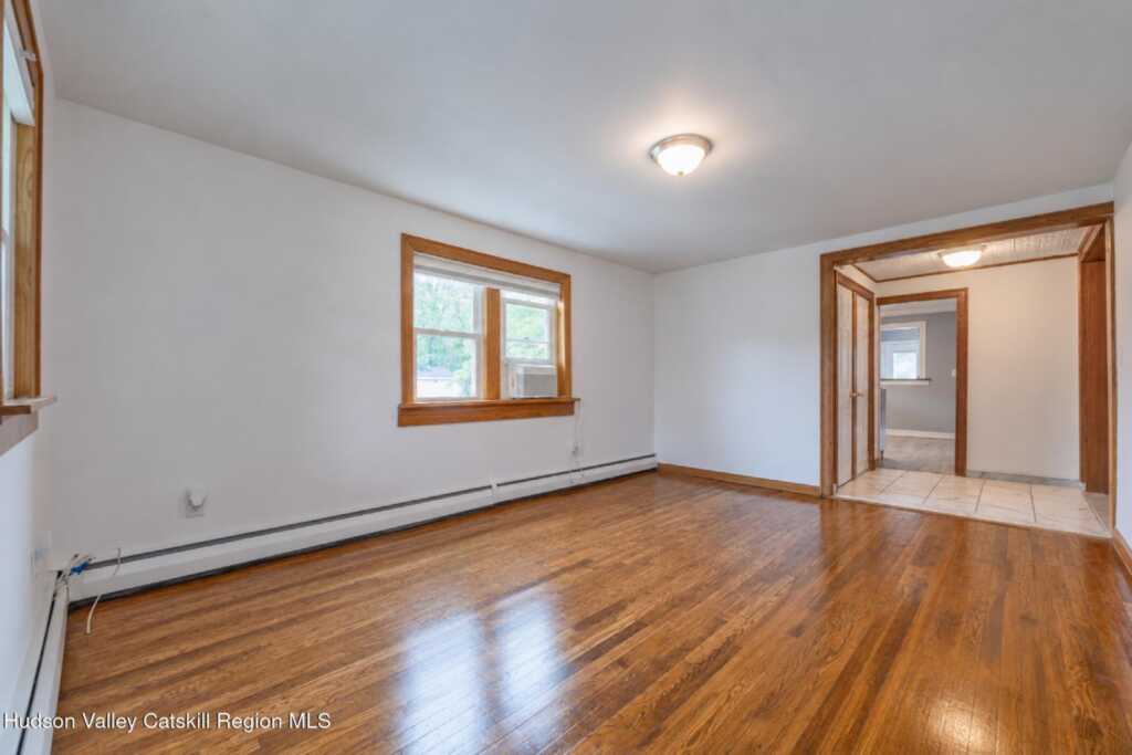 583 Savoy Street, Kingston, NY 12401 - Photo 6 of 36