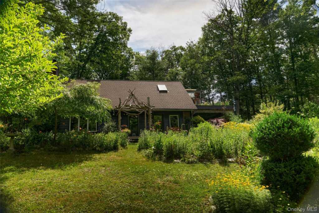 323 Beaverkill Road, Kingston, NY 12401 - Photo 23 of 32