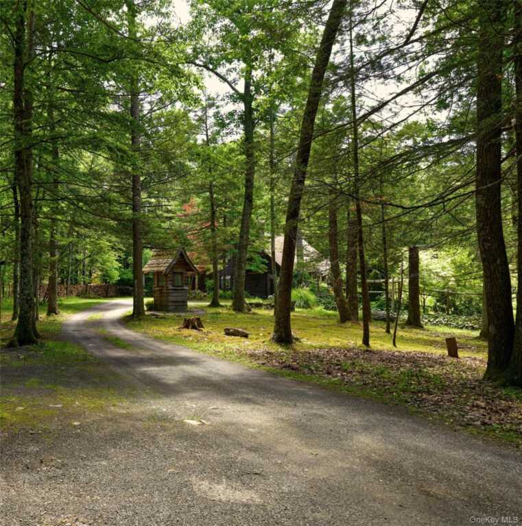 323 Beaverkill Road, Kingston, NY 12401 - Photo 25 of 32