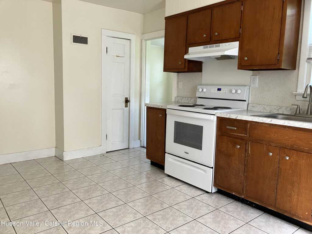 233 Main Street, New Paltz, NY 12561 - Photo 12 of 20