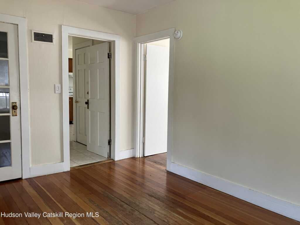 233 Main Street, New Paltz, NY 12561 - Photo 7 of 20