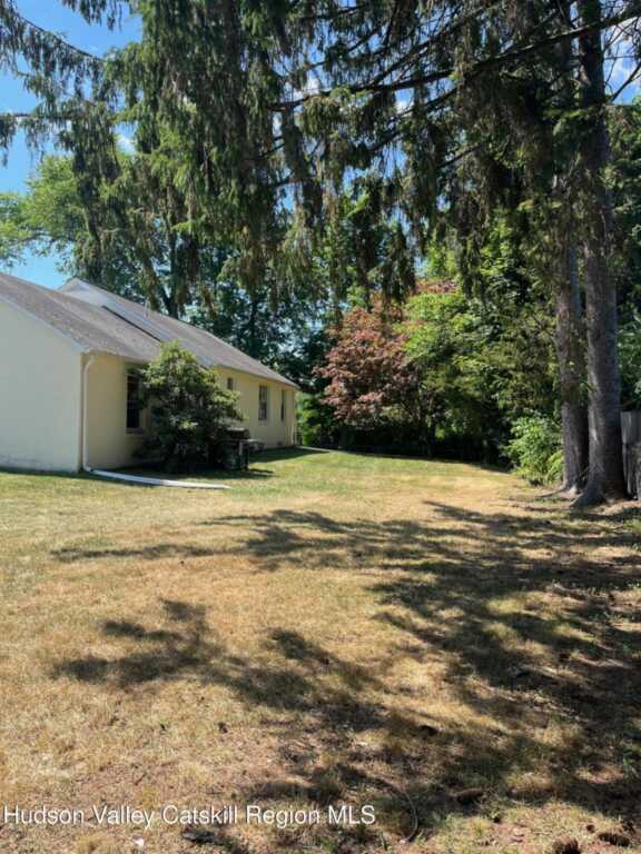 1067 Codwise Street, Kingston, NY 12401 - Photo 24 of 34