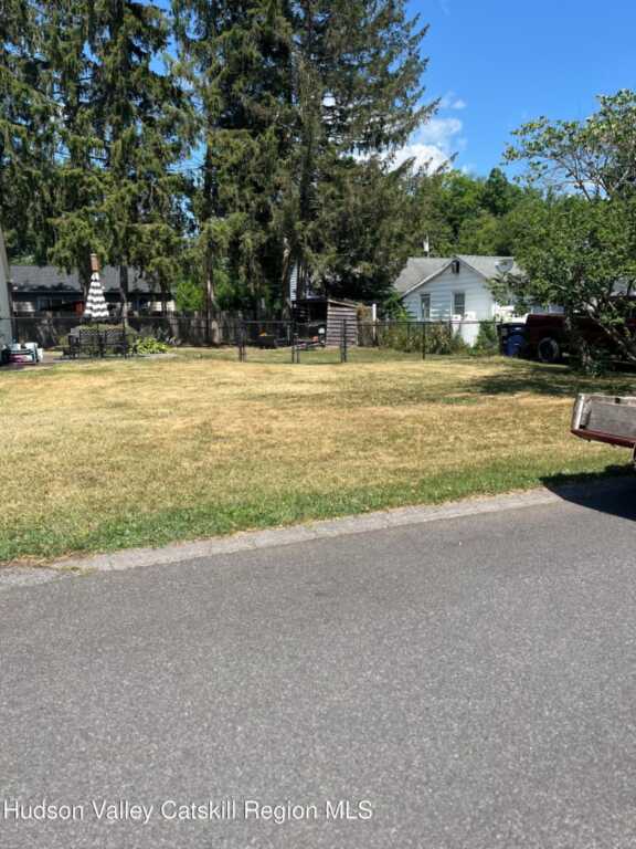 1067 Codwise Street, Kingston, NY 12401 - Photo 3 of 34