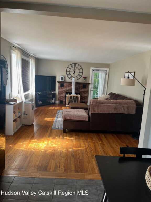 1067 Codwise Street, Kingston, NY 12401 - Photo 7 of 34