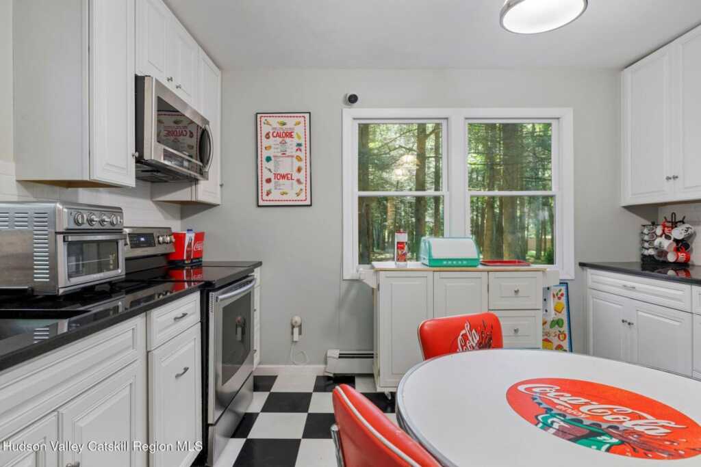 29 Maurizi Lane, Woodstock, NY 12498 - Photo 12 of 49