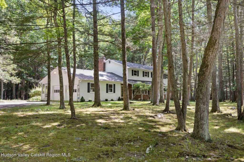 29 Maurizi Lane, Woodstock, NY 12498 - Photo 2 of 49