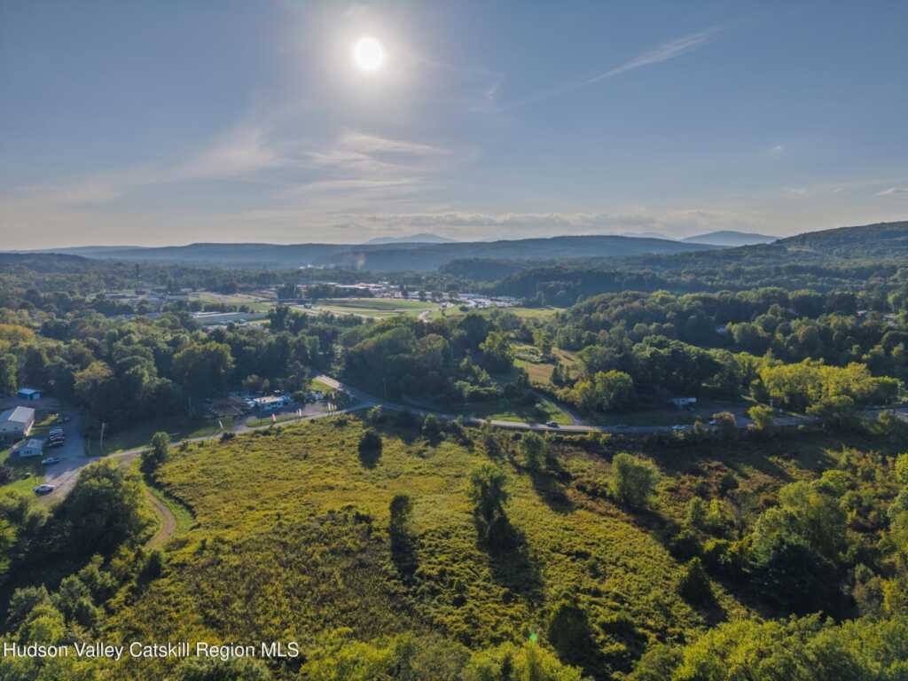 220 Sawkill Road, Kingston, NY 12401 - Photo 4 of 18