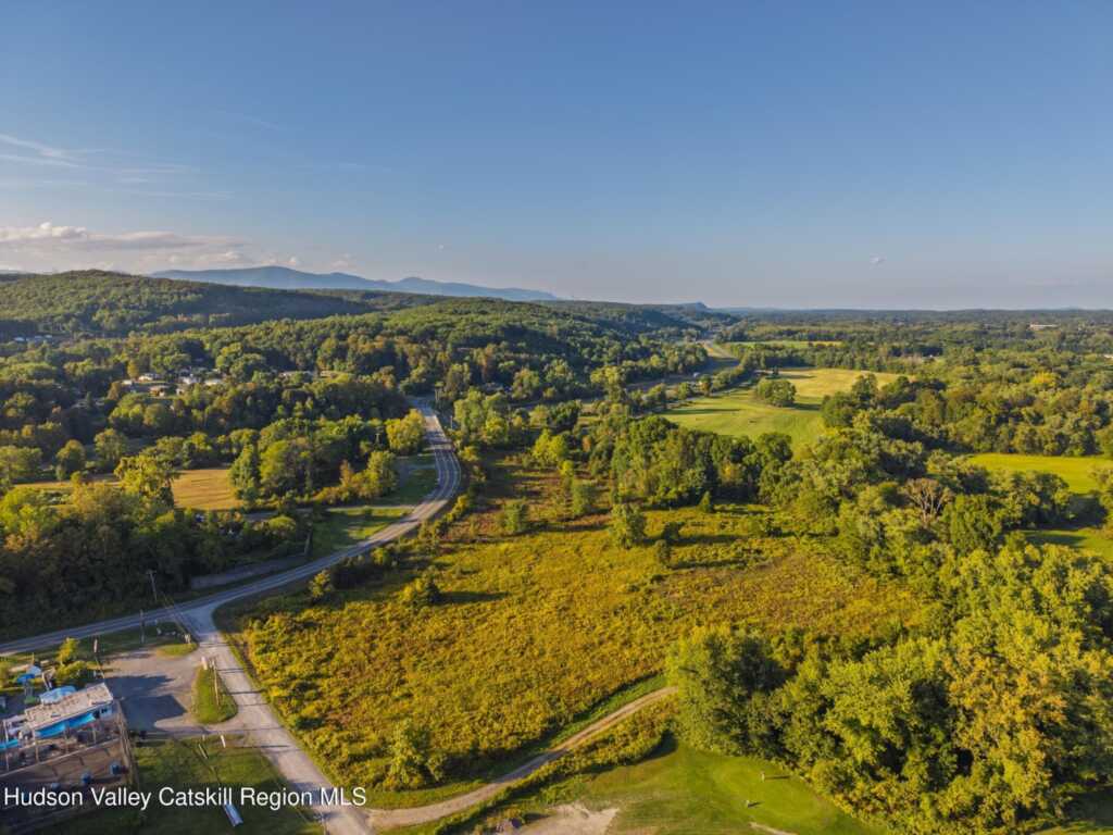 220 Sawkill Road, Kingston, NY 12401 - Photo 7 of 18
