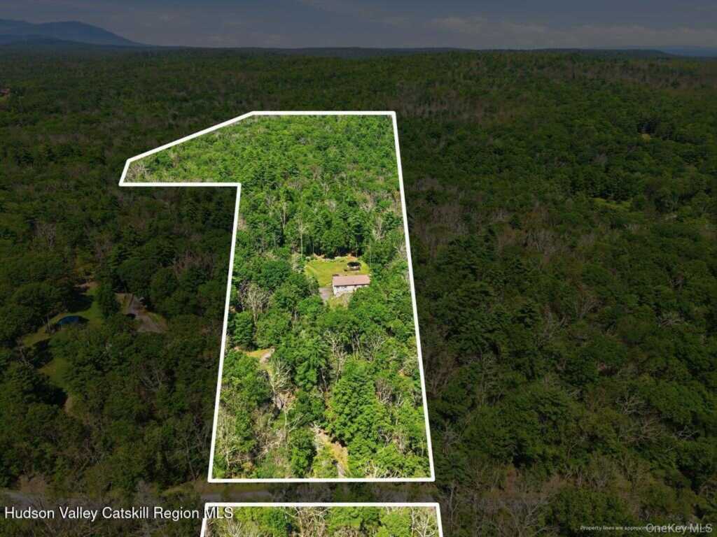 630 Ashokan Road, Kingston, NY 12401 - Photo 3 of 39