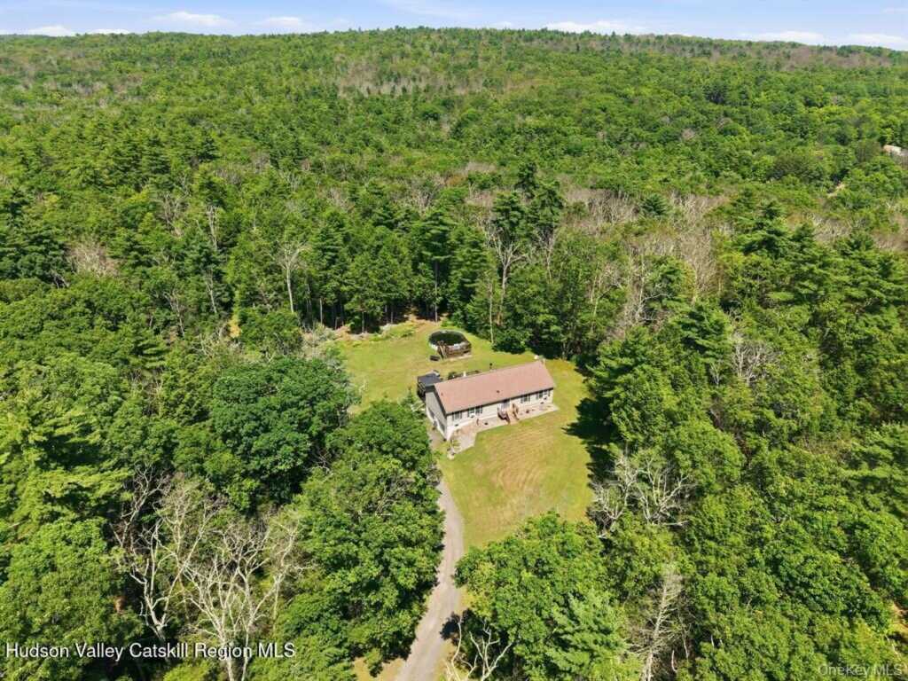 630 Ashokan Road, Kingston, NY 12401 - Photo 5 of 39