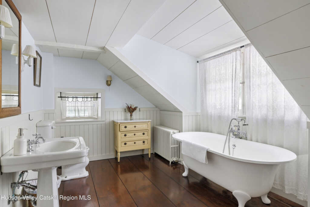 1389 Rte 212, Saugerties, NY 12477 - Photo 27 of 50