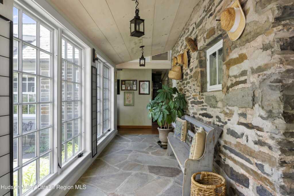 1389 Rte 212, Saugerties, NY 12477 - Photo 29 of 50