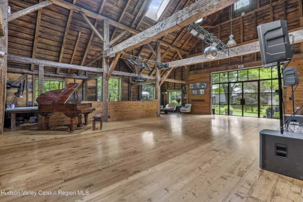 1389 Rte 212, Saugerties, NY 12477 - Photo 40 of 50