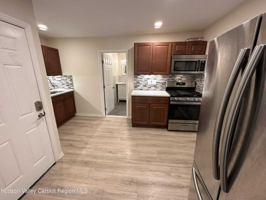 152 Saint James Street, Unit #4, Kingston, NY 12401 - Photo 7 of 16