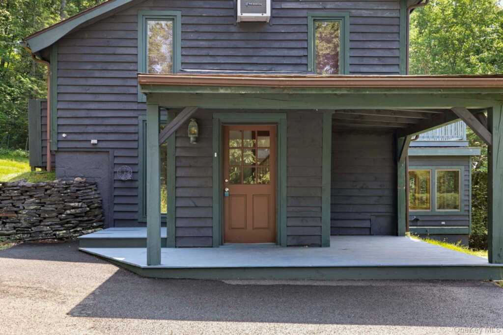 376 Abbey Road, Woodstock, NY 12457 - Photo 3 of 35