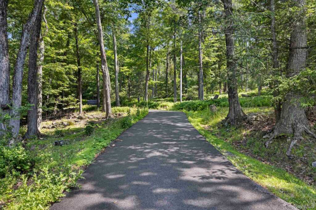 376 Abbey Road, Woodstock, NY 12457 - Photo 33 of 35