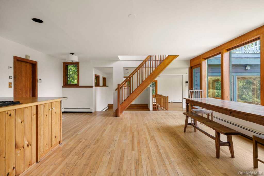 376 Abbey Road, Woodstock, NY 12457 - Photo 6 of 35