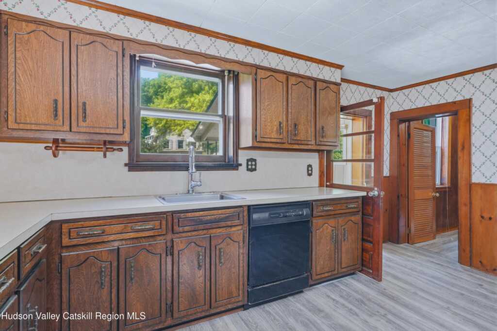5 Wilbur Avenue, Kingston, NY 12401 - Photo 7 of 26