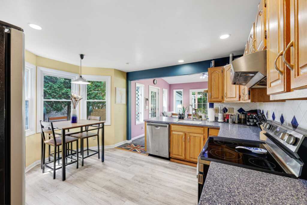 19 N Ohioville Road, New Paltz, NY 12561 - Photo 9 of 41
