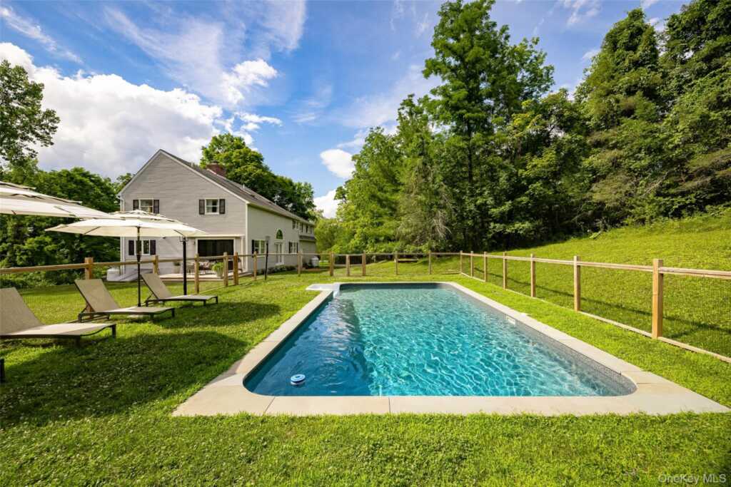 4 Cove Road, Rhinebeck, NY 12572 - Photo 35 of 37