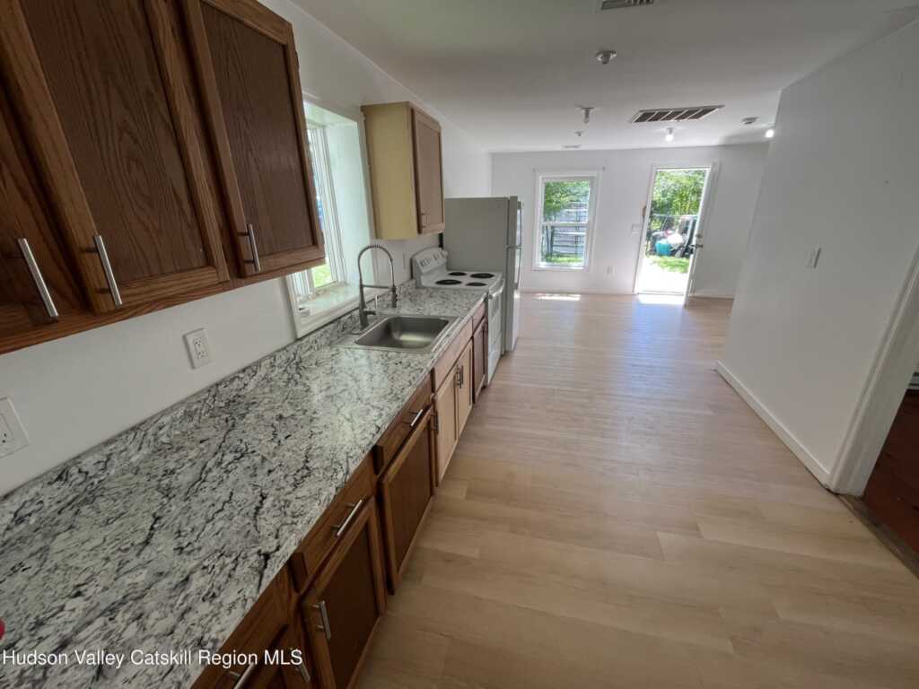 2694 U.S. 9w, Unit #1, Saugerties, NY 12477 - Photo 2 of 9