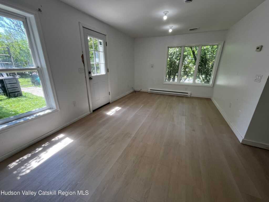 2694 U.S. 9w, Unit #1, Saugerties, NY 12477 - Photo 7 of 9