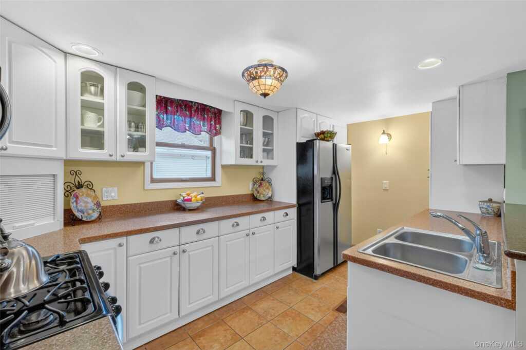 333 Canoe Hill Road, Saugerties, NY 12477 - Photo 14 of 34