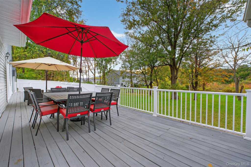 333 Canoe Hill Road, Saugerties, NY 12477 - Photo 5 of 34