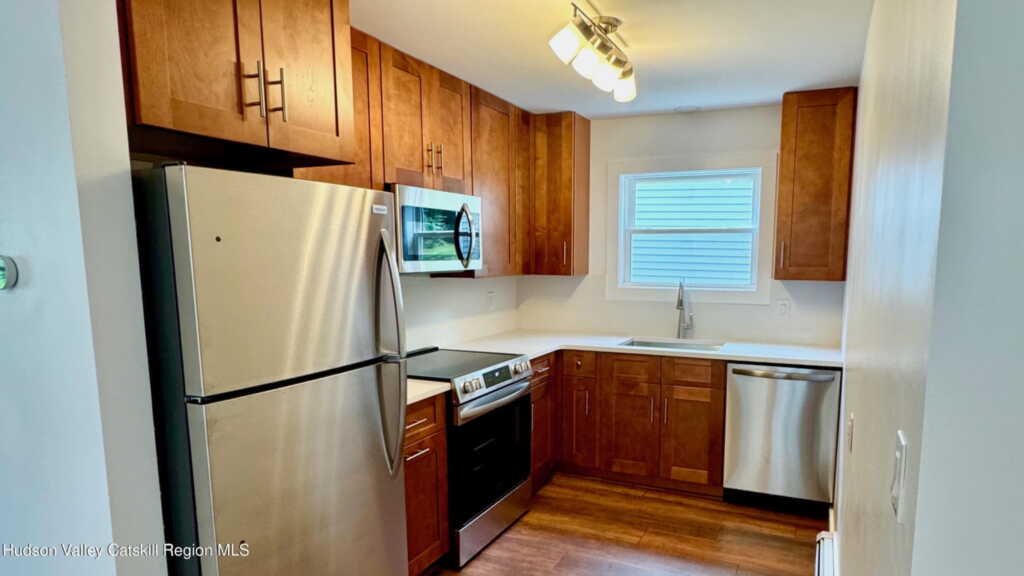 97 West Bridge Street, Unit #B, Saugerties, NY 12477 - Photo 5 of 12