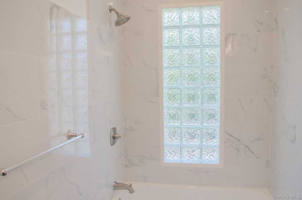 144 Saint James Street, Unit #2b, Kingston, NY 12401 - Photo 7 of 18