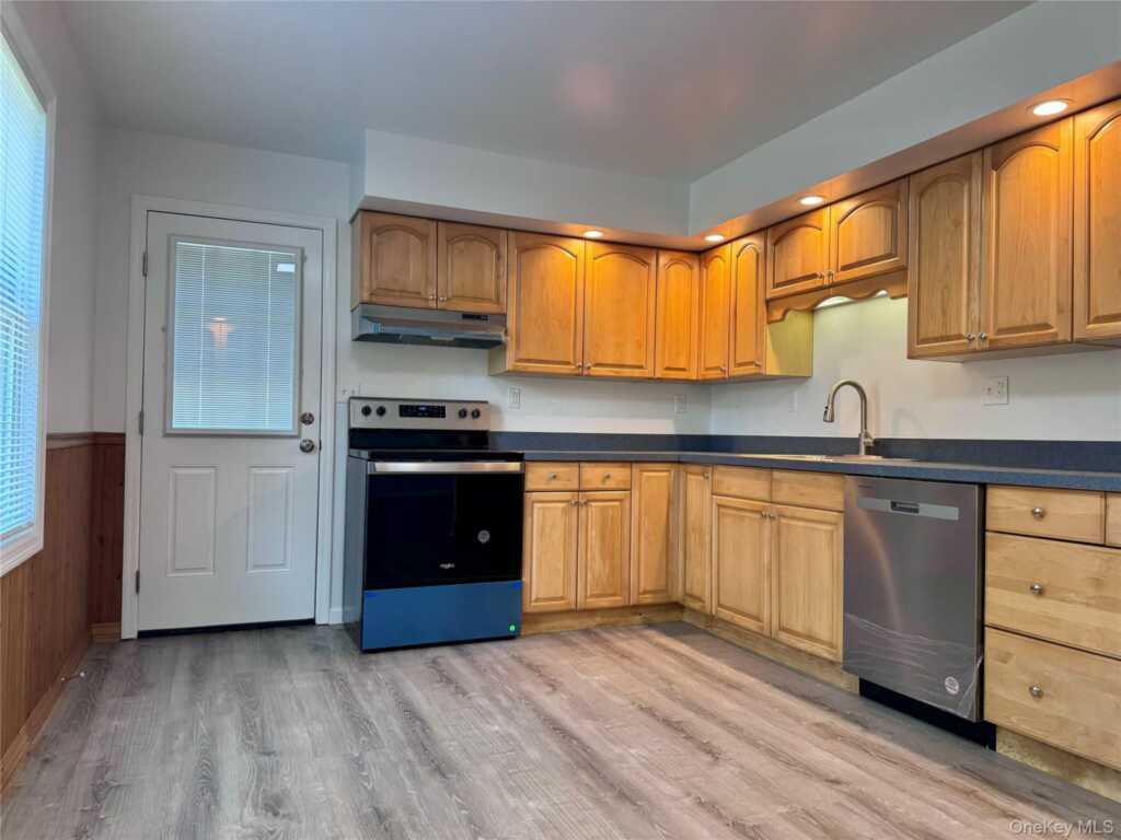 1 Center Road, Rosendale, NY 12440 - Photo 11 of 23