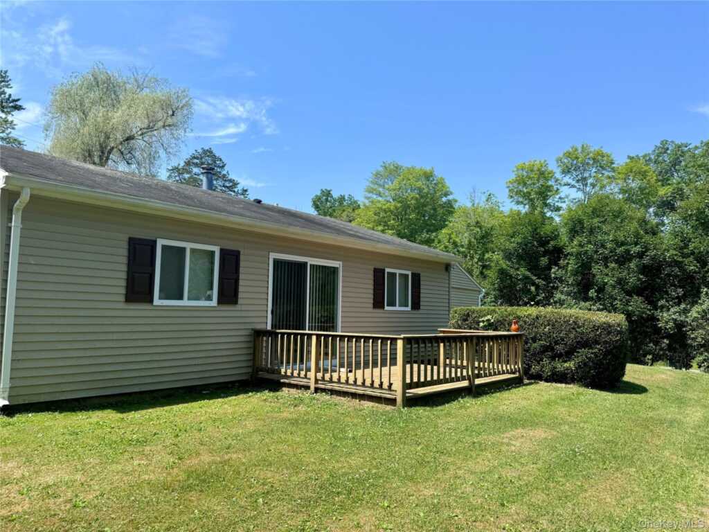 1 Center Road, Rosendale, NY 12440 - Photo 3 of 23
