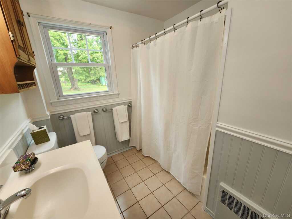 715 Lucas Avenue Extension, Hurley, NY 12443 - Photo 24 of 33