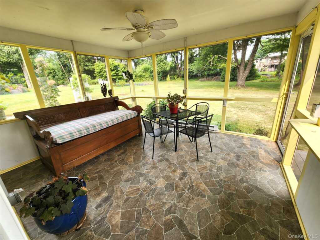 715 Lucas Avenue Extension, Hurley, NY 12443 - Photo 25 of 33