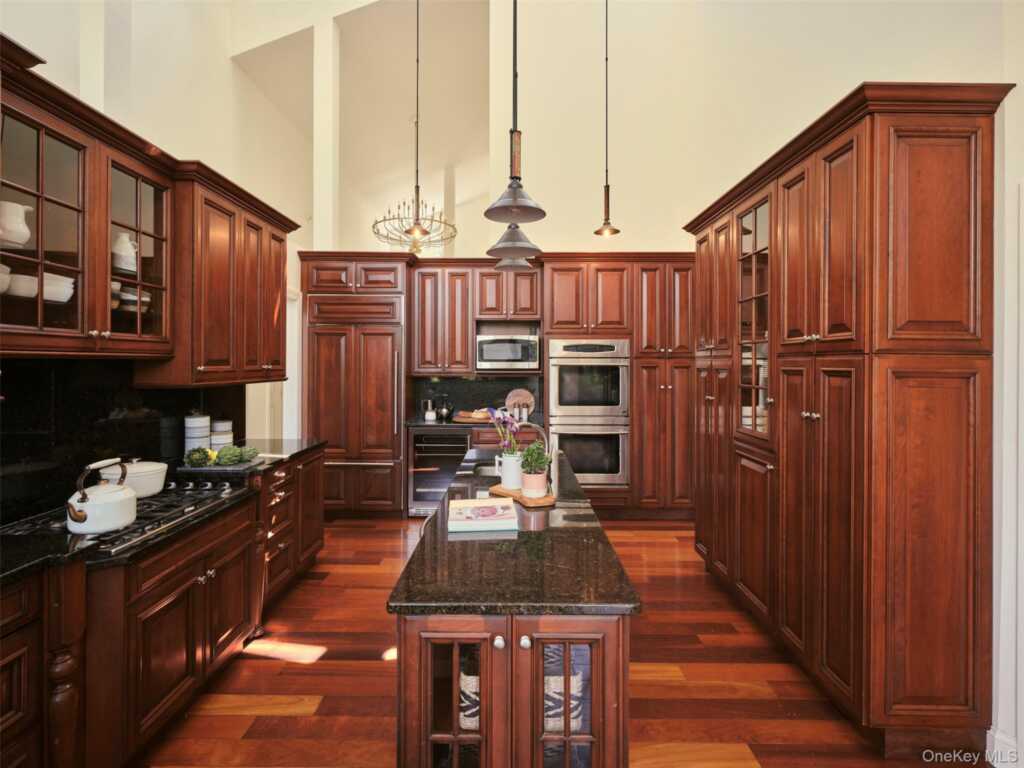 139 Jeffrey Lane, Hurley, NY 12443 - Photo 14 of 37