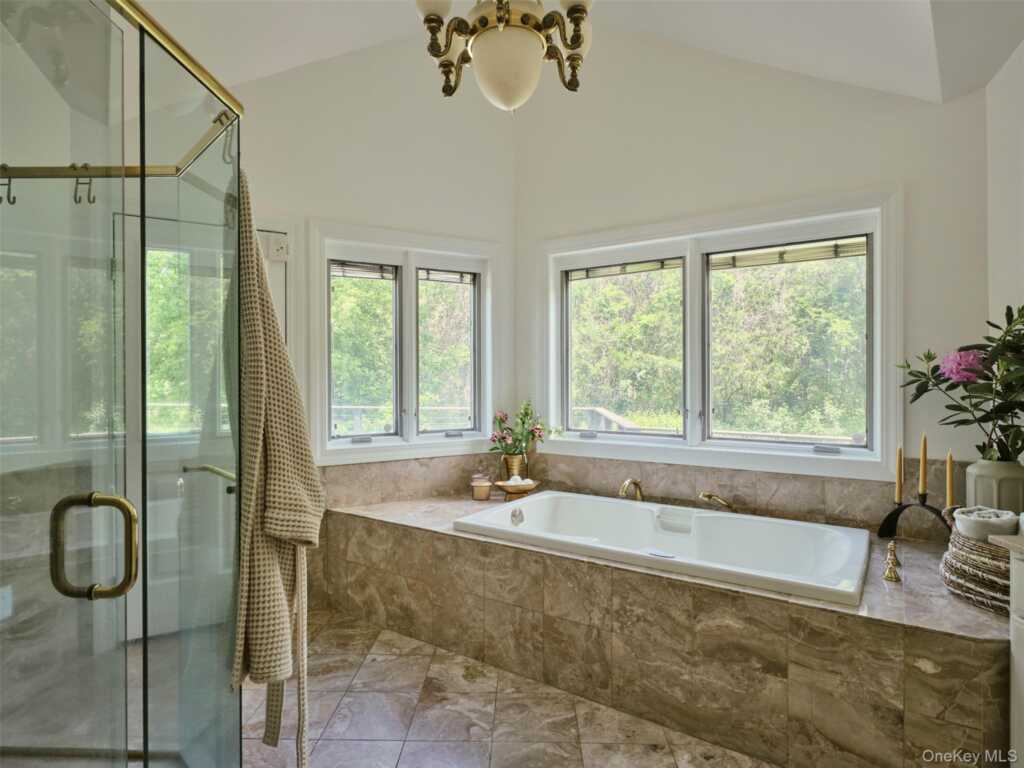 139 Jeffrey Lane, Hurley, NY 12443 - Photo 21 of 37