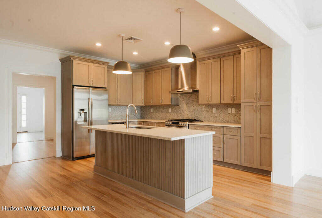 43 Oakwood Lane, Rhinebeck, NY 12572 - Photo 5 of 28