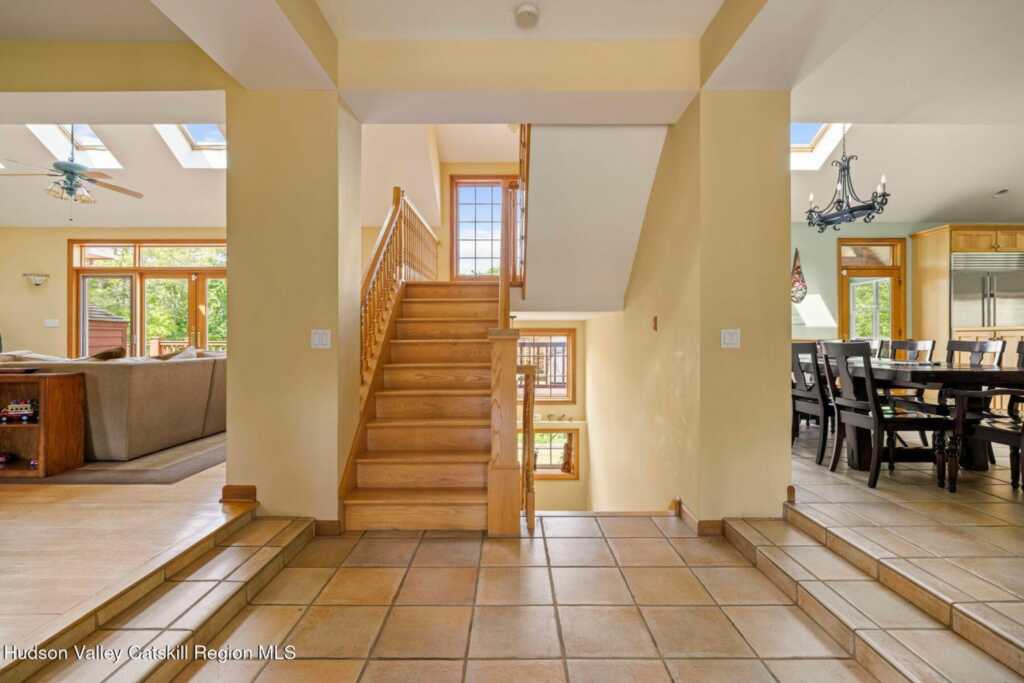 447 Shear Road, Saugerties, NY 12477 - Photo 6 of 50